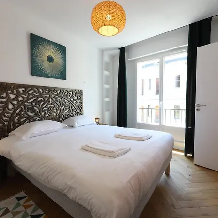 Cozy Along The River - Downtown & Terrace - 4