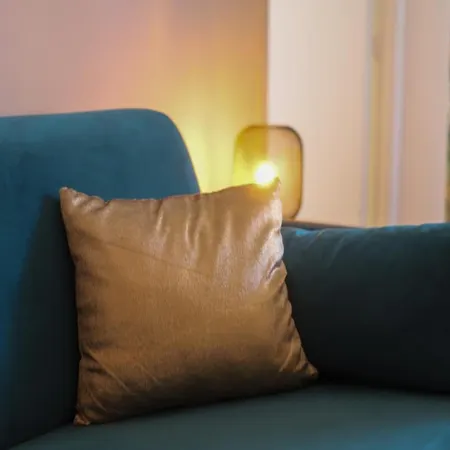 Cozy Along The River - Downtown & Terrace - 4 *