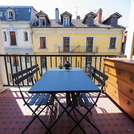 Apartment Cozy Along The River - Downtown & Terrace - 4 *