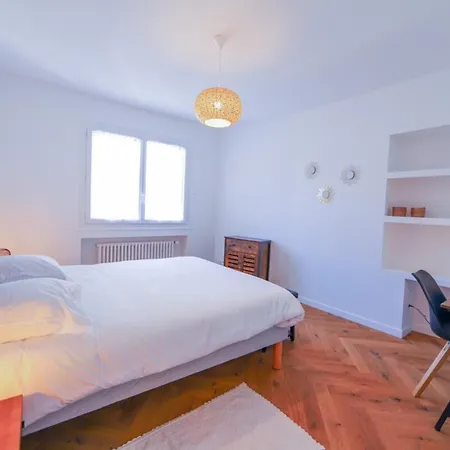 Cozy Along The River - Downtown & Terrace - 4 Apartment